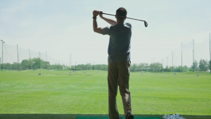 golfer practicing